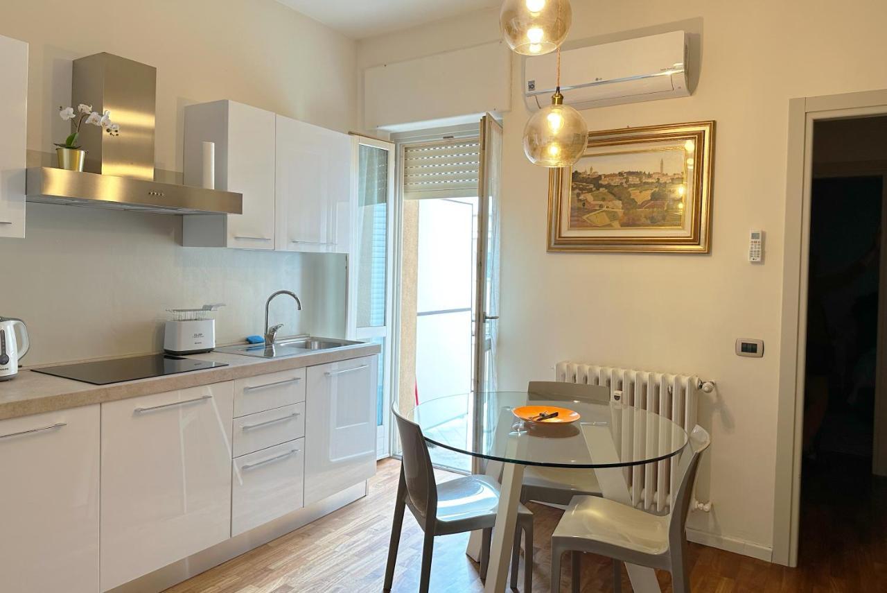 Appartement La Casa Di Paola E Betti à Alba  Extérieur photo