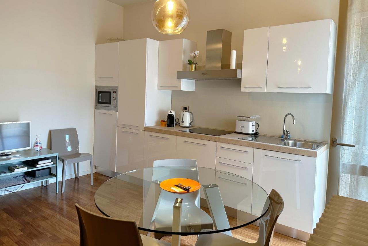 Appartement La Casa Di Paola E Betti à Alba  Extérieur photo